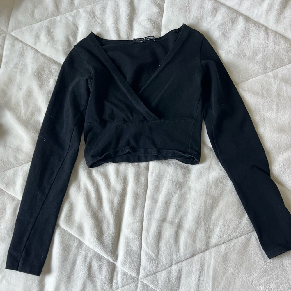 Brandy Melville Cropped long sleeve